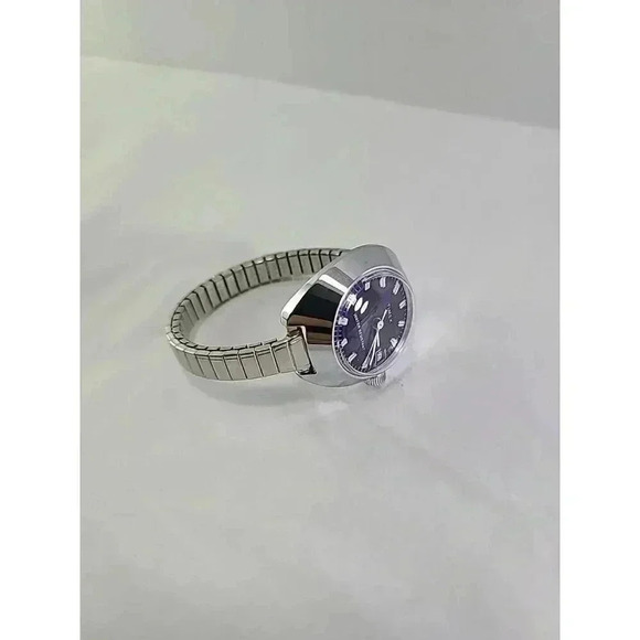 VINTAGE TIMEX ROUND MECHANICAL WIND UP WOMEN'S SILVER TONE WRIST WATCH - Picture 5 of 10